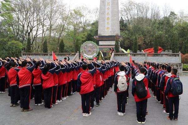 过了30岁依旧单身的话，男生和女生哪个更焦虑？游戏画面